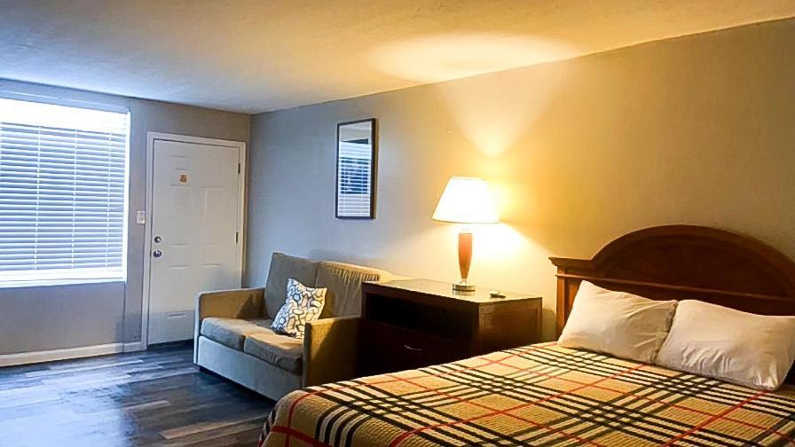 Hotel Apm & 2*