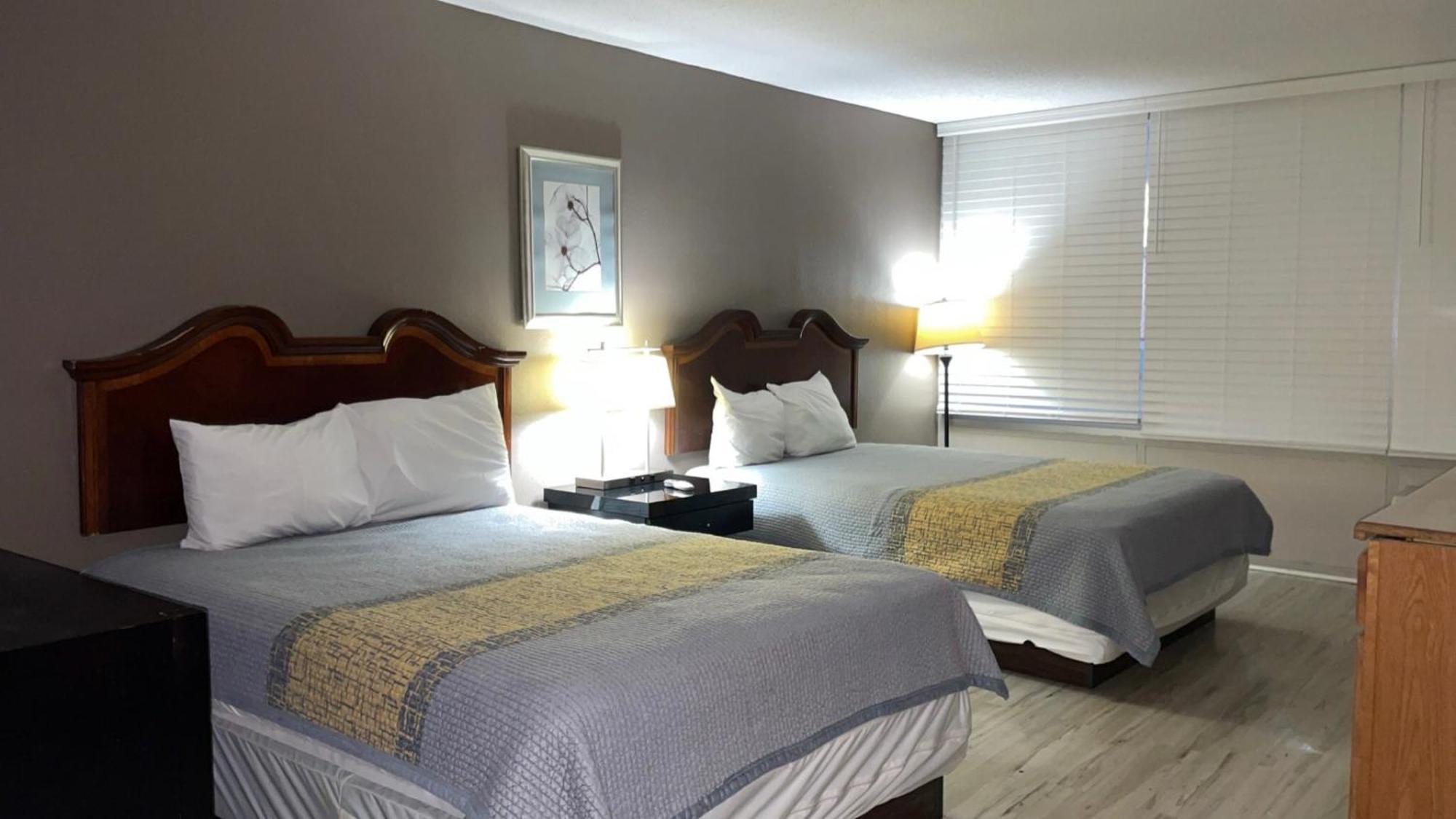 Hotel Apm & 2*
